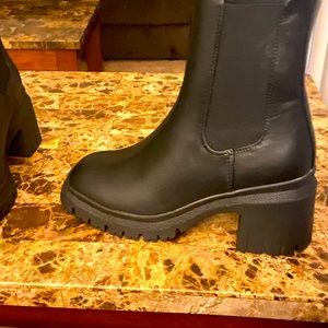 Chelsea boots size 12 women